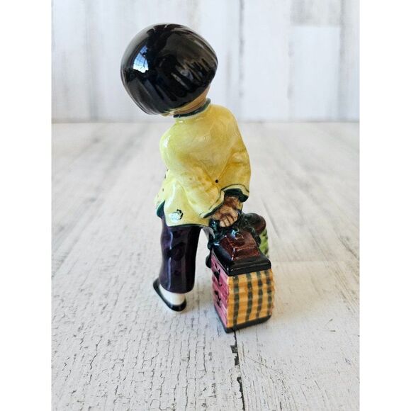 Gort yellow little carp vintage girl figurine priolo statue girl - Picture 4 of 10